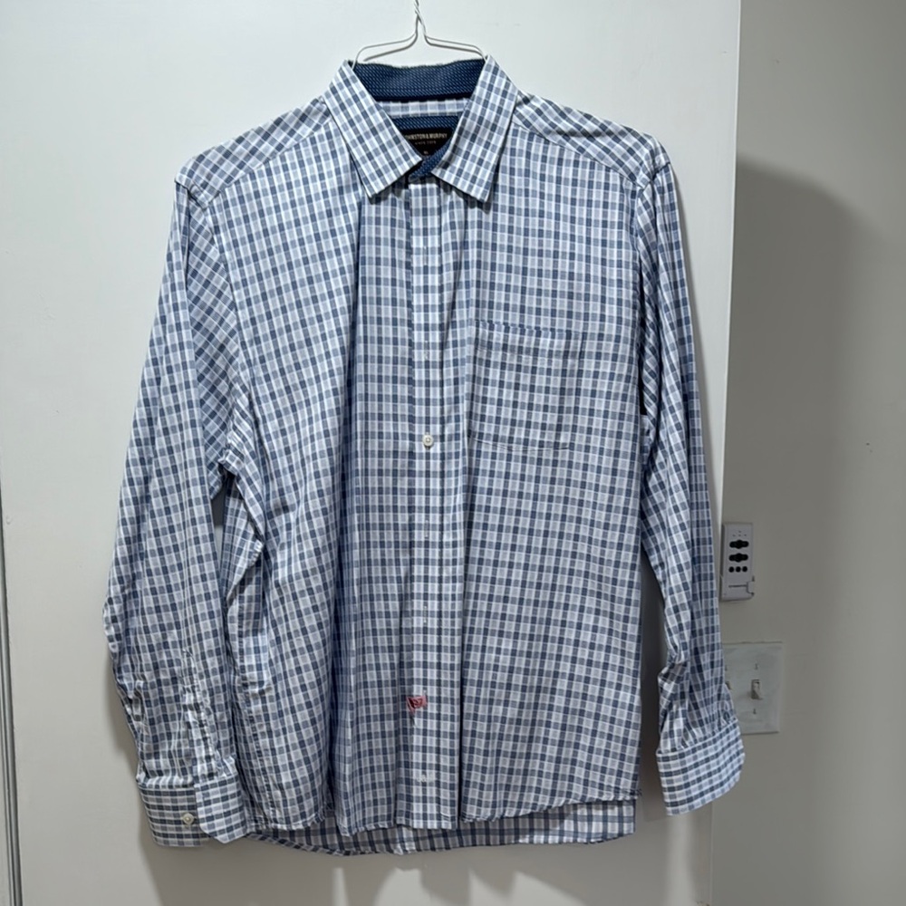 Johnston and Murphy Men’s dress shirt